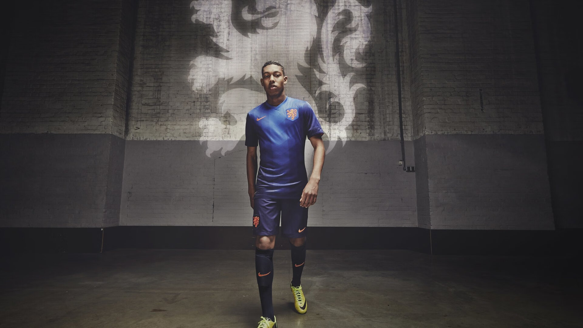 高能之夜,托尼如何以唯一方式定义F1年度争冠