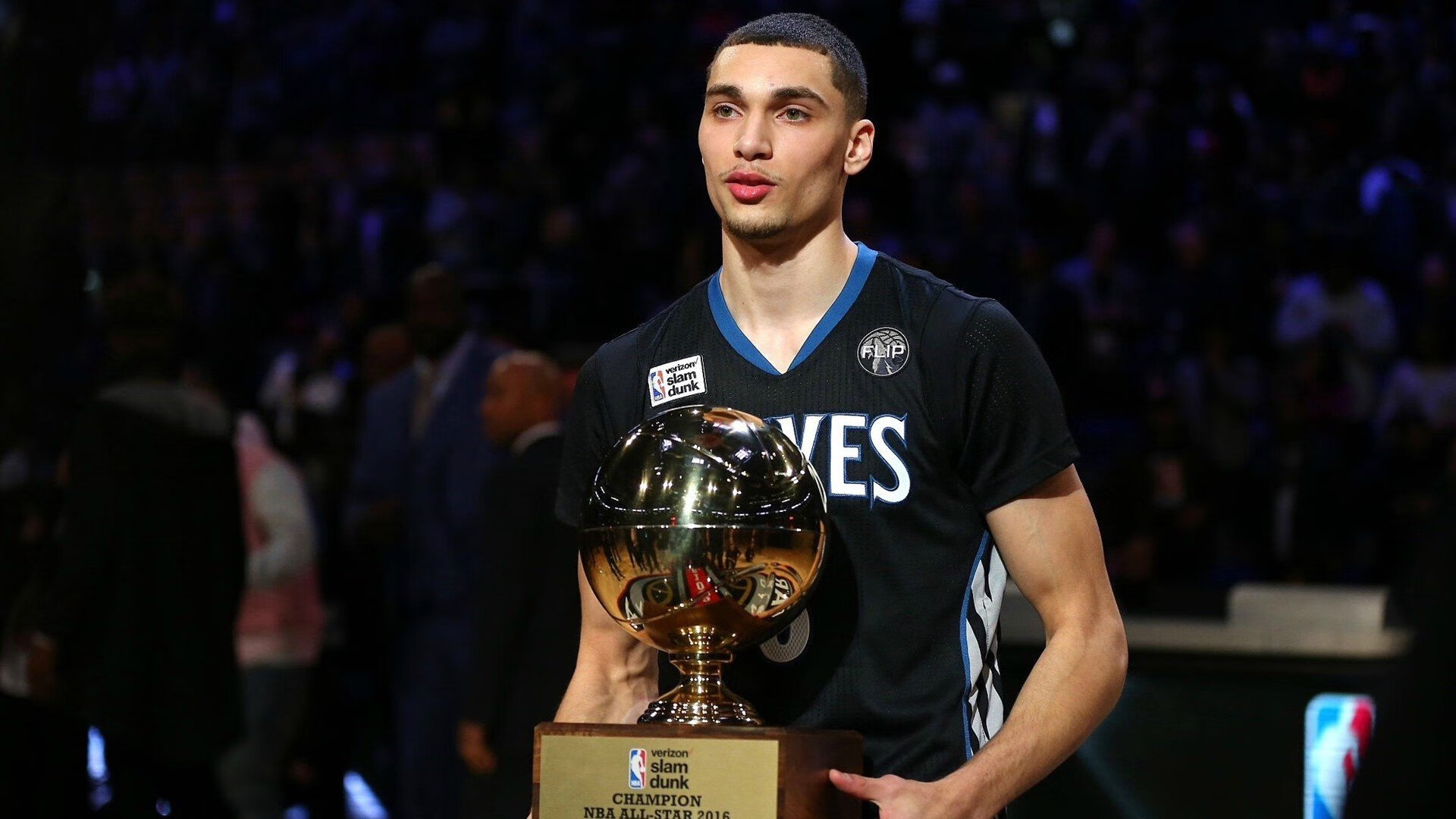 开云下载-篮球场上的双重压制，辽宁铁血防守锁死浙江，恩比德硬仗封王启示录