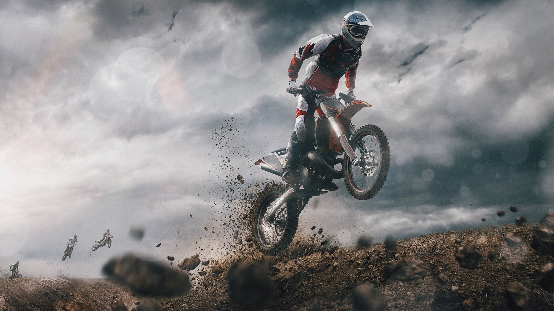 绝杀之际,王者的独白,当迈凯伦的锋芒刺破哈斯的堡垒,维斯塔潘的火焰正燎原